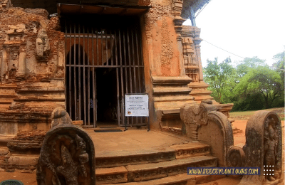 Thivanka-Image-House-2-Ancient-City-Of-Polonnaruwa-Kingdom-See-Ceylon-Tours-Sri-Lanka-Tours-Travels-Tour-Packages-Holiday-visit-Lanka-2022-2023-2024